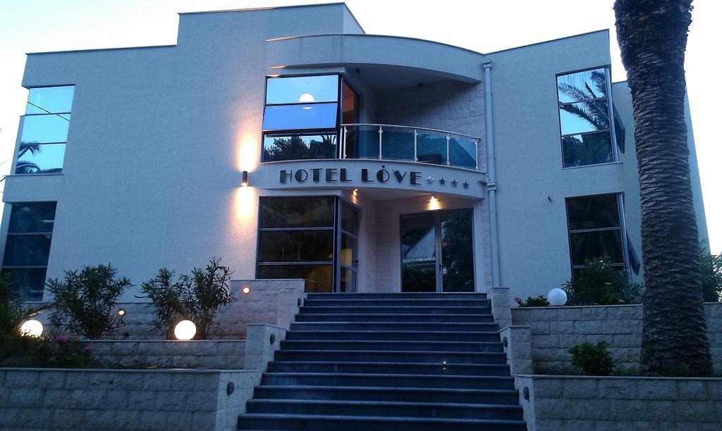 Love Live Hotel Sutomore Bagian luar foto