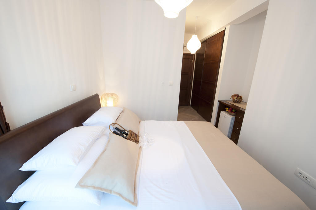 Love Live Hotel Sutomore Ruang foto