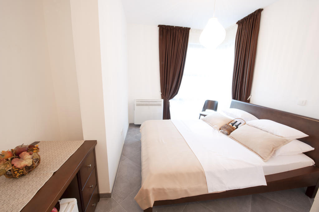 Love Live Hotel Sutomore Ruang foto