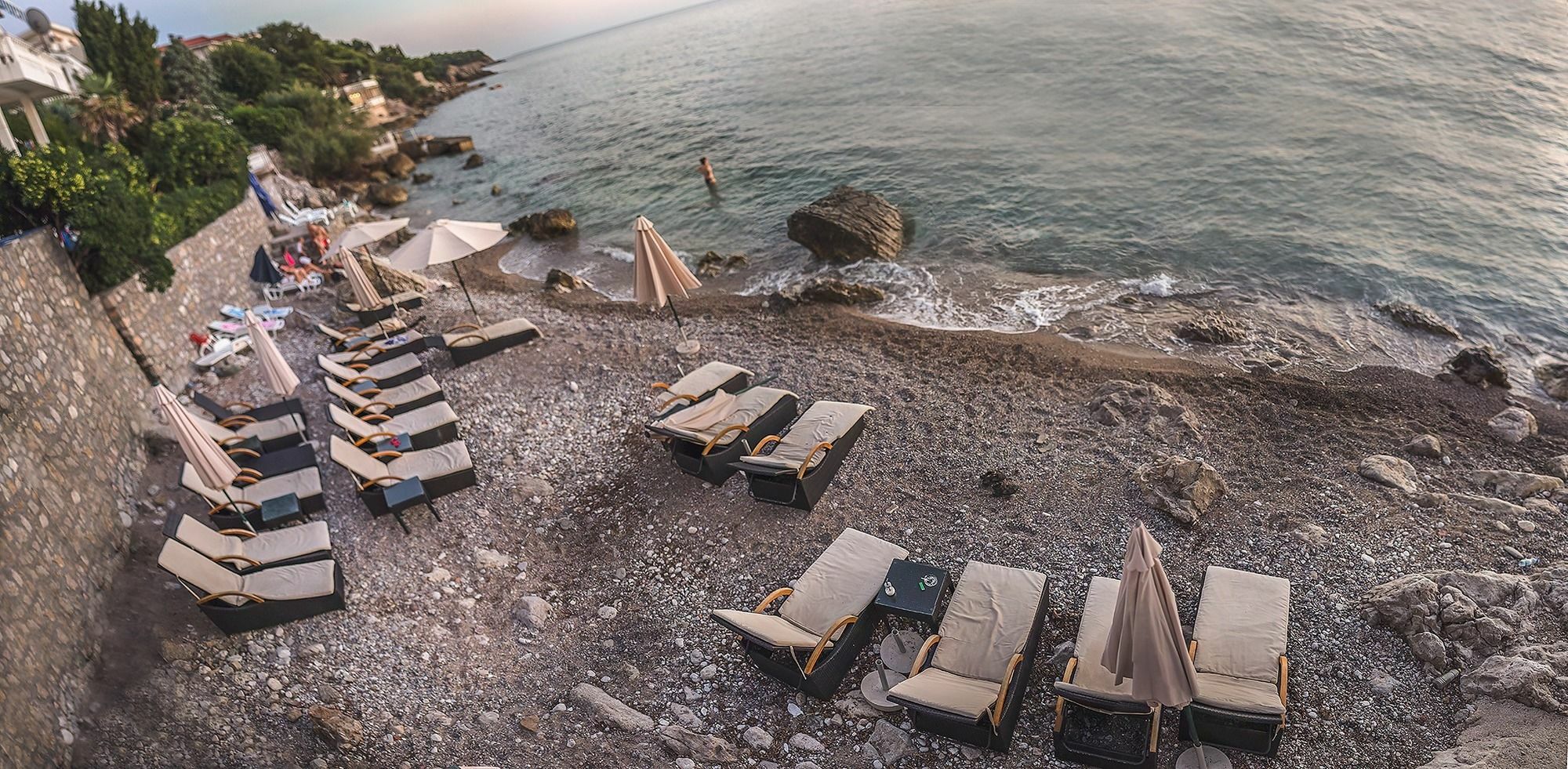 Love Live Hotel Sutomore Bagian luar foto